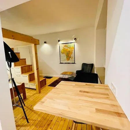 Modernes Nahe Vw-halle